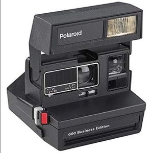 BRAND NEW, UNUSED: Polaroid 600 Camera - Black